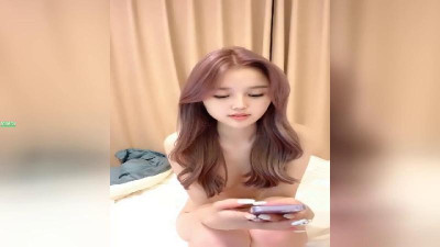 [동양야동] 미녀유혹초청순여동생집안전라수둥글한엉덩이를들고젖꼭지를비벼대고 혀를내민채신음자세유혹]